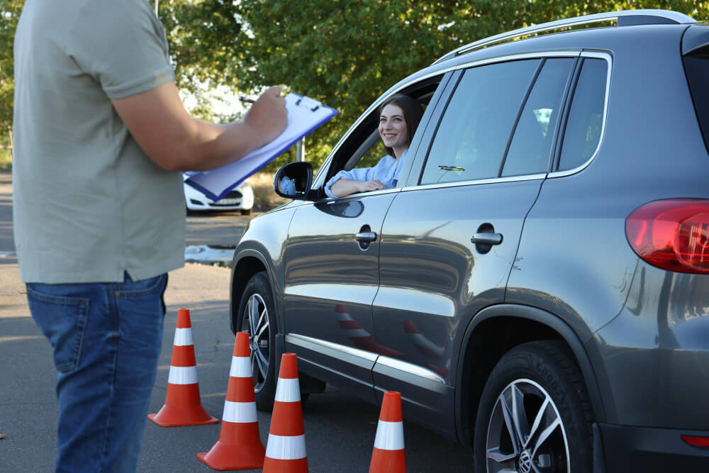 נוהג קורס תיאוריה